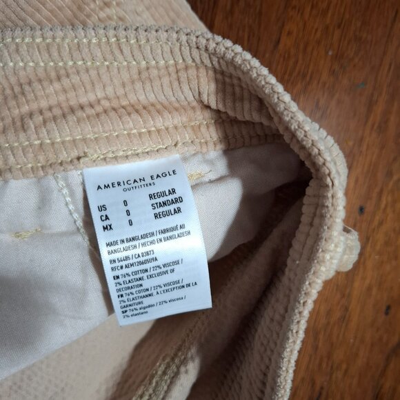 American Eagle corduroy baggy tan "teddy bear" pants🧸 - Picture 3 of 6